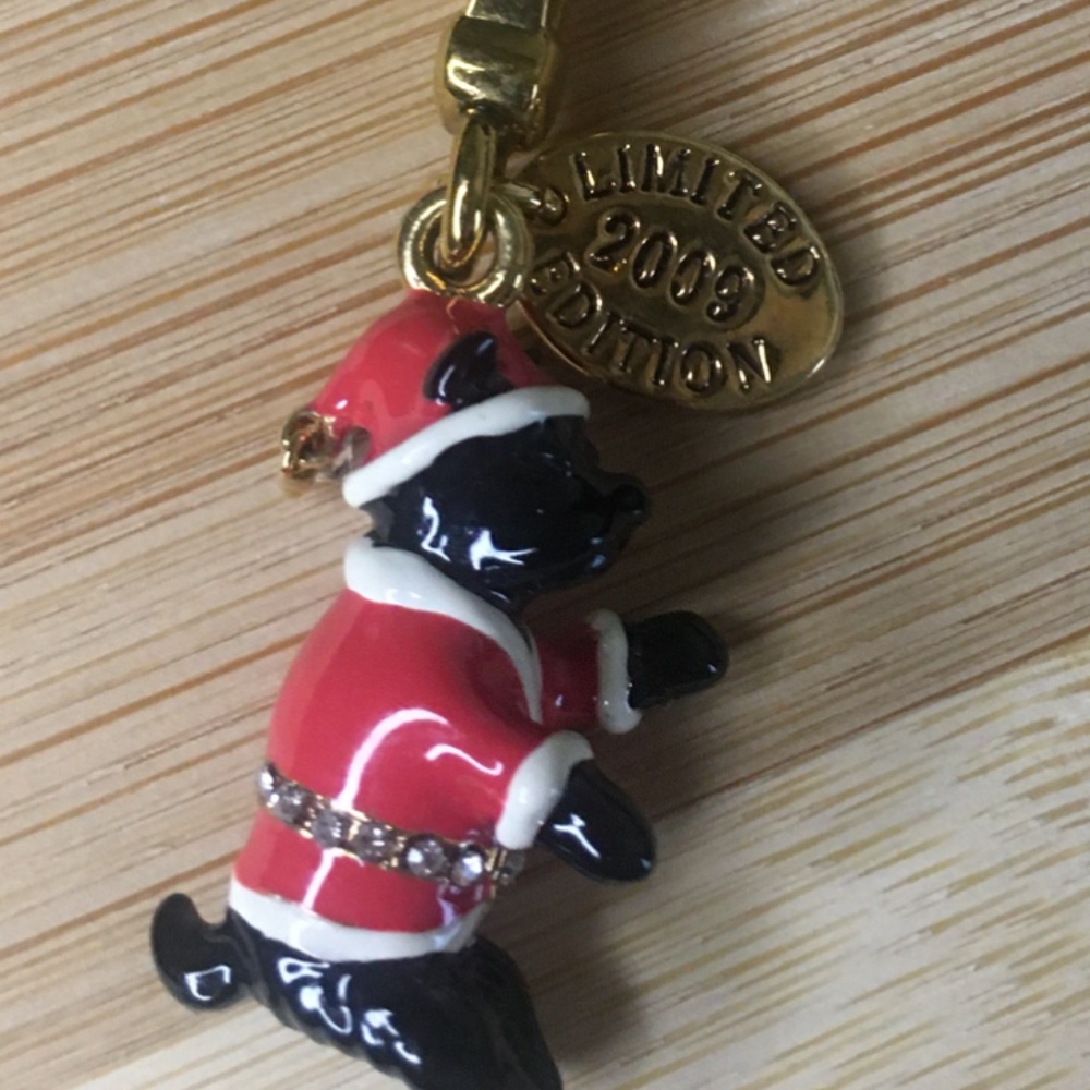 Limited edition 2009 juicy couture dog charm